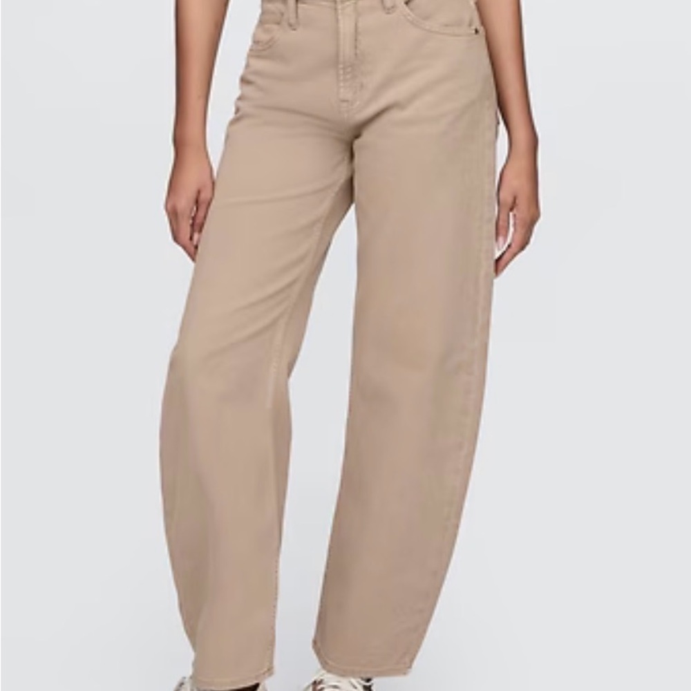 NWT Gap High Rise Barrel Jean